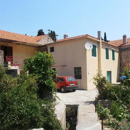 With A Parking Space Vrisnik, Hvar - 4051 아파트 *