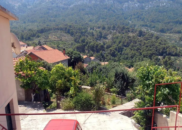 דירה With Parking Space Vrisnik, Hvar - 4051 ילסה